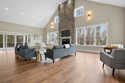 71 Shipwright Way Newington NH 01301