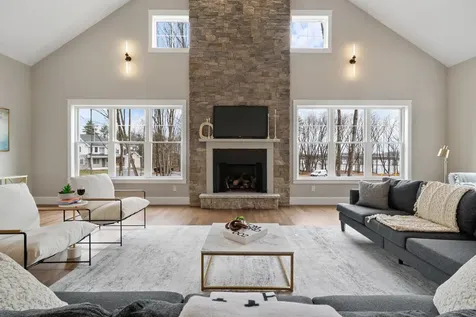 71 Shipwright Way Newington NH 01301