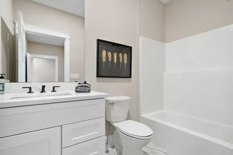 71 Shipwright Way Newington NH 01301