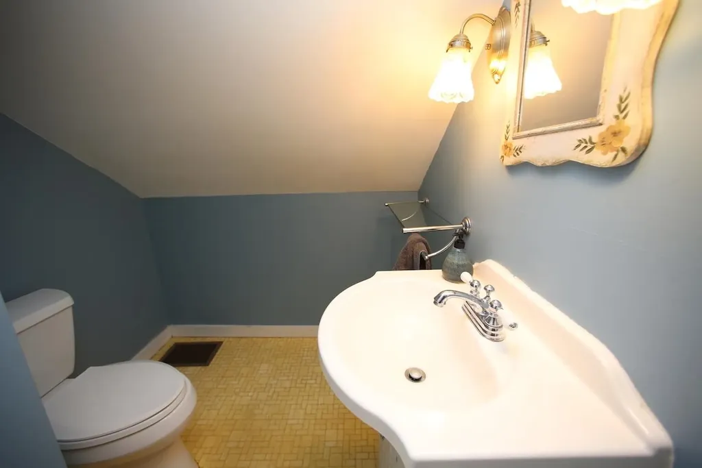 3308 Lower Pleasant Valley Road Cambridge VT 05444