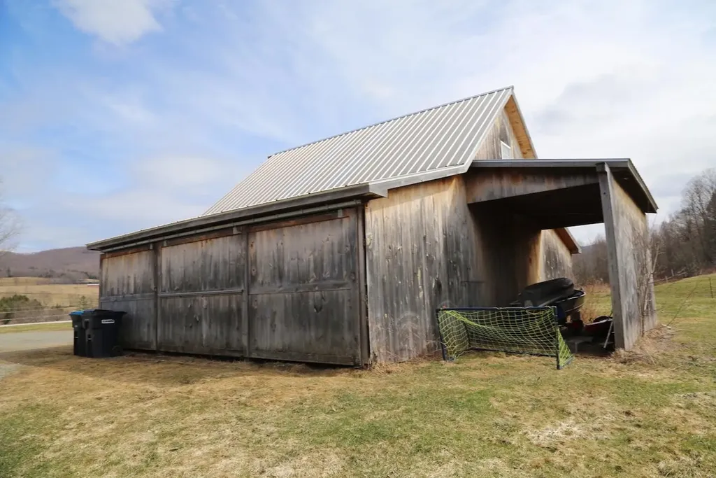 3308 Lower Pleasant Valley Road Cambridge VT 05444