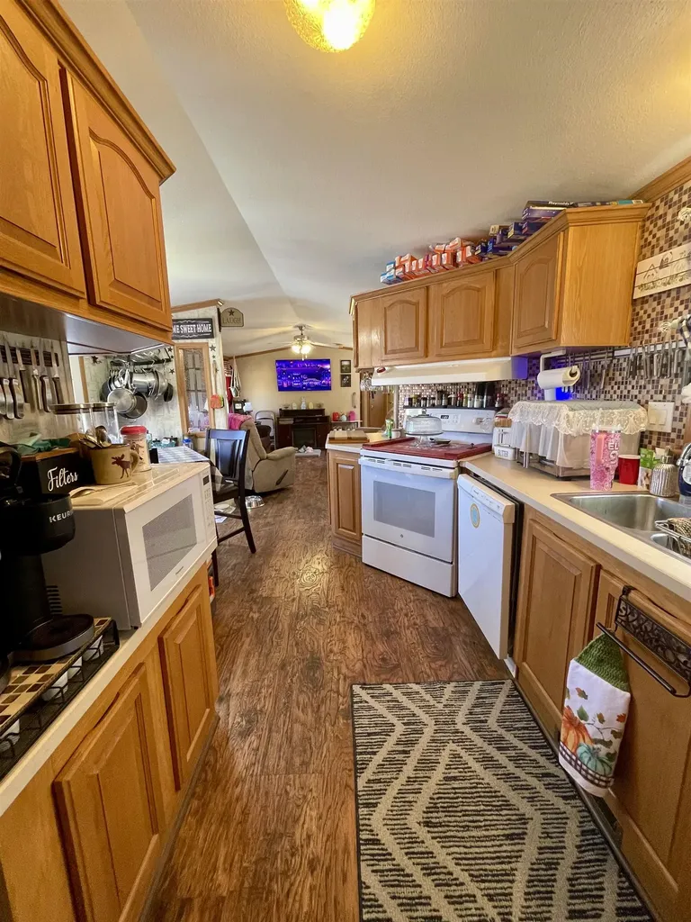 141 Autumn Lane Lyndon VT 05851