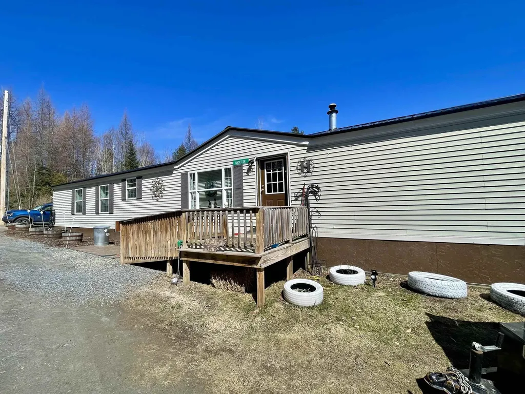 141 Autumn Lane Lyndon VT 05851