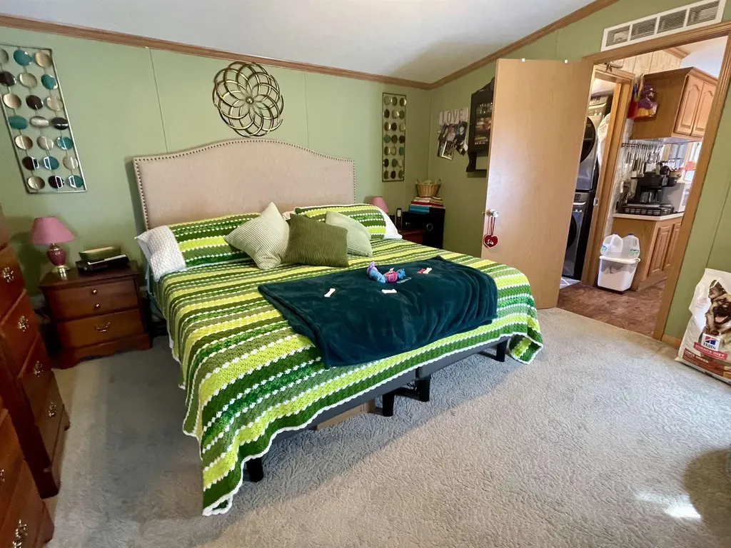 141 Autumn Lane Lyndon VT 05851