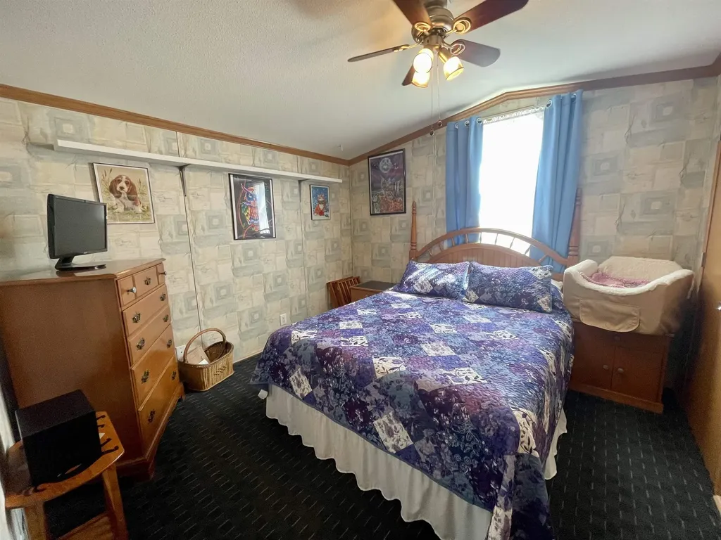 141 Autumn Lane Lyndon VT 05851