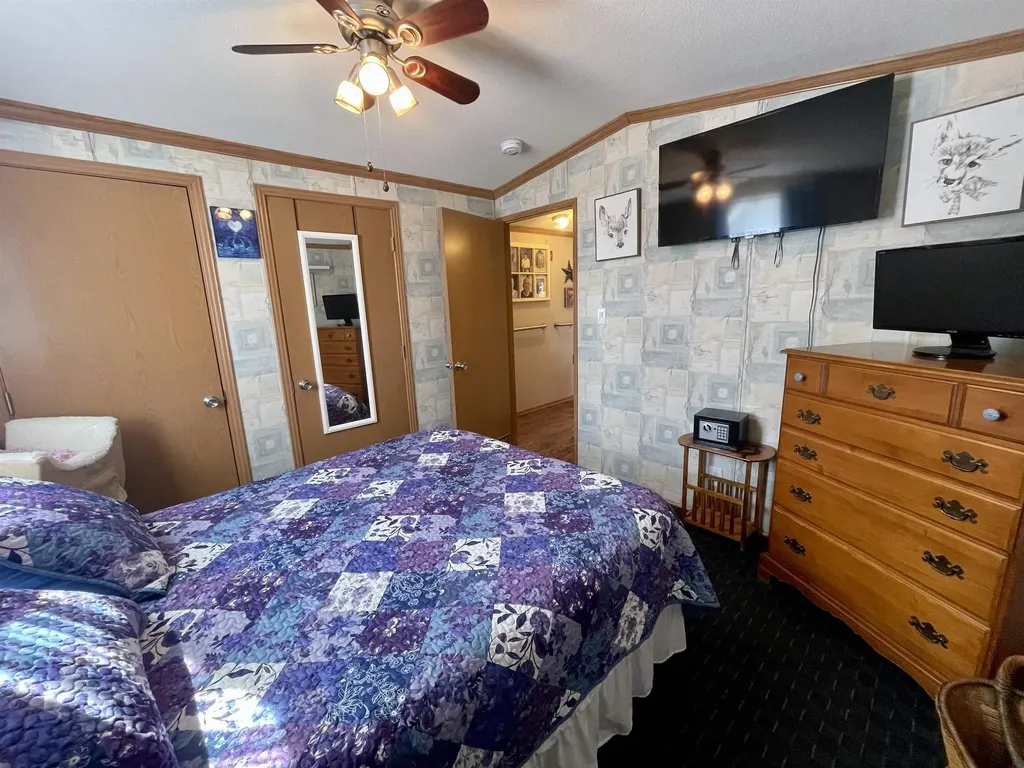 141 Autumn Lane Lyndon VT 05851