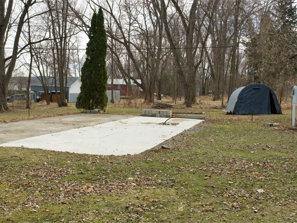 49 Hathaway Inn Drive St. Albans Town VT 05478