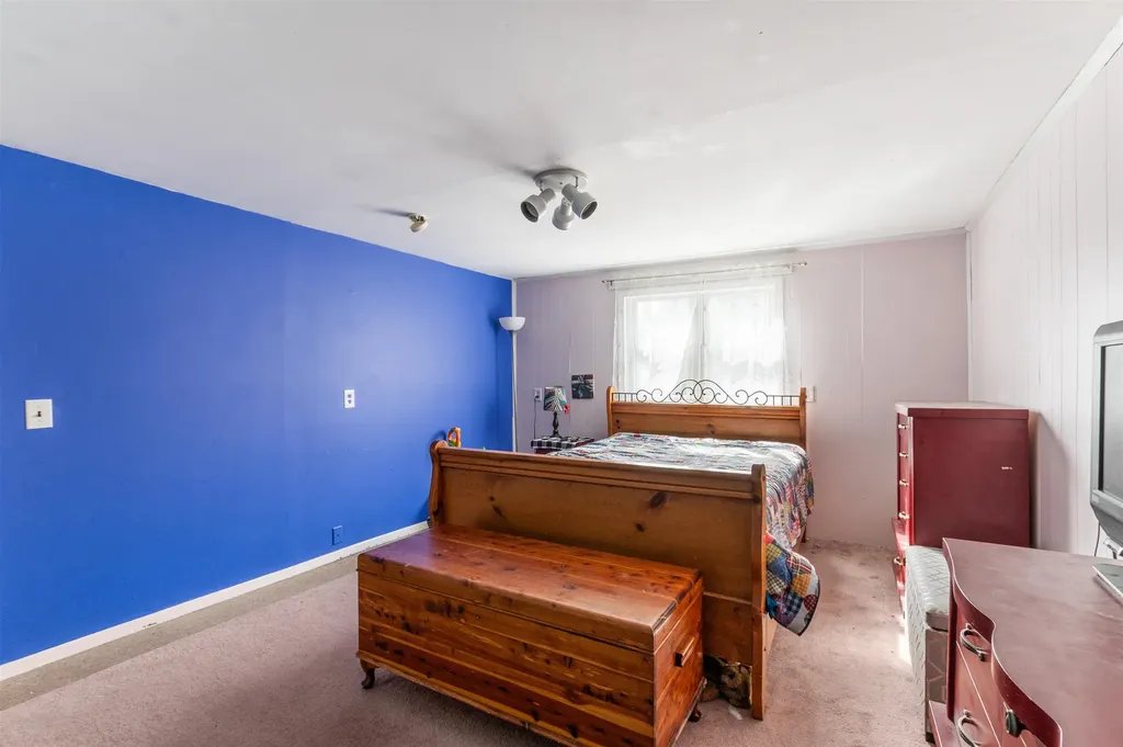 15 Forbes Hill Road Colebrook NH 03576