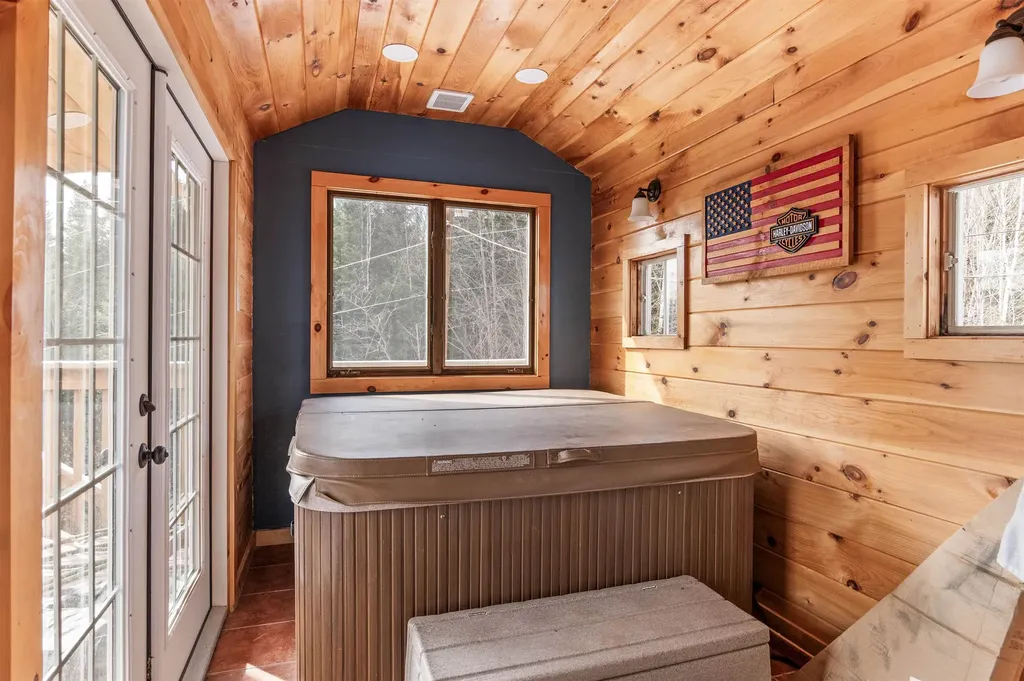 15 Forbes Hill Road Colebrook NH 03576