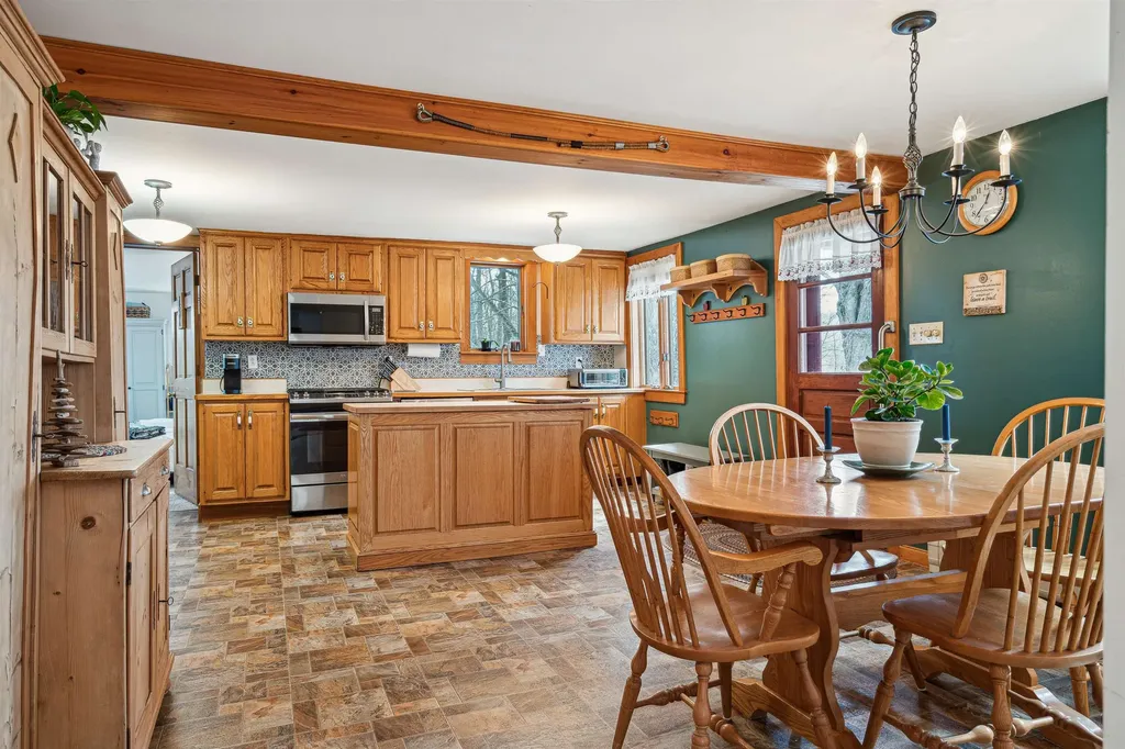 1217 Turkey Hill Road Corinth VT 05039