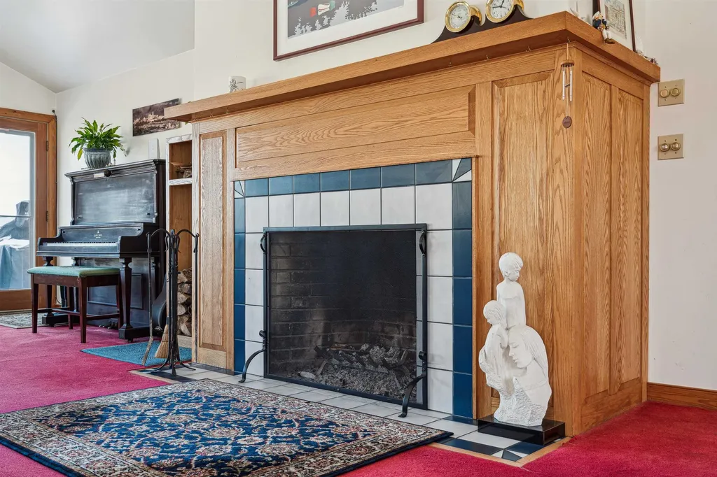 1217 Turkey Hill Road Corinth VT 05039