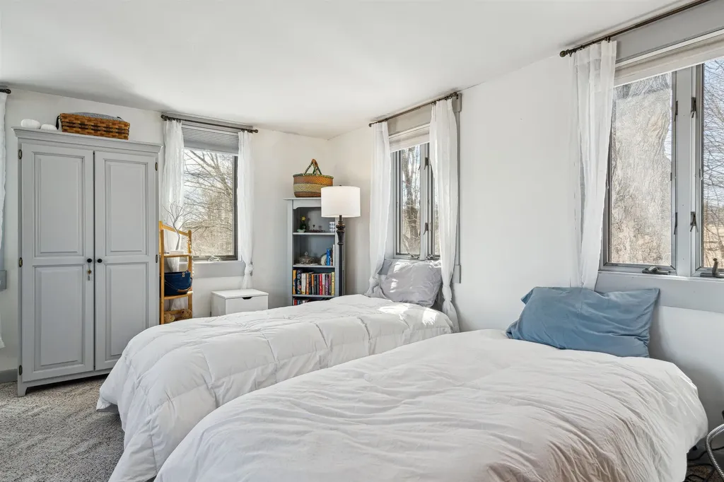 1217 Turkey Hill Road Corinth VT 05039