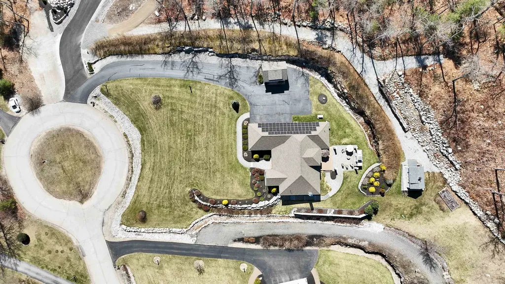 90 Cedar Crest Lane Auburn NH 03032