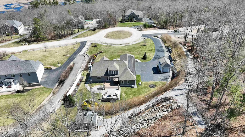 90 Cedar Crest Lane Auburn NH 03032