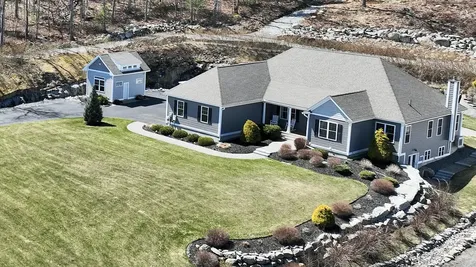 90 Cedar Crest Lane Auburn NH 03032