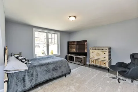 90 Cedar Crest Lane Auburn NH 03032