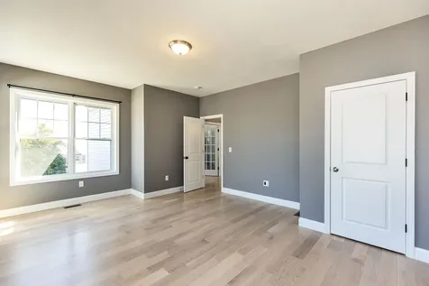 90 Cedar Crest Lane Auburn NH 03032