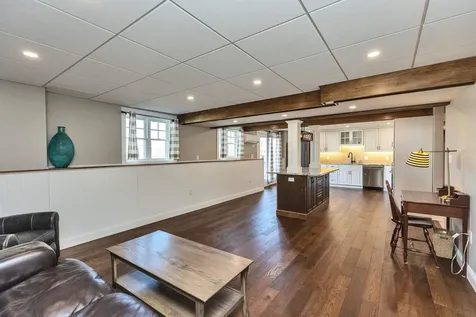 90 Cedar Crest Lane Auburn NH 03032