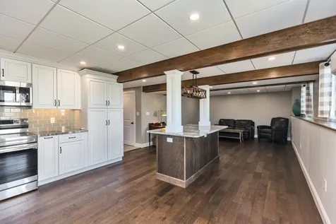 90 Cedar Crest Lane Auburn NH 03032