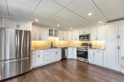 90 Cedar Crest Lane Auburn NH 03032