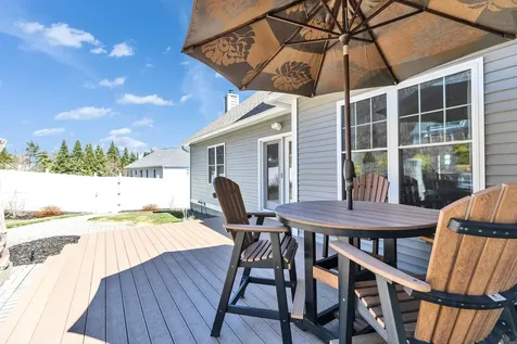 90 Cedar Crest Lane Auburn NH 03032