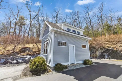 90 Cedar Crest Lane Auburn NH 03032