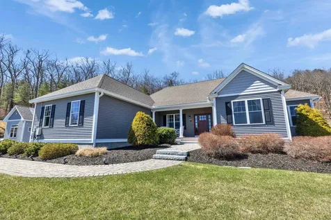 90 Cedar Crest Lane Auburn NH 03032