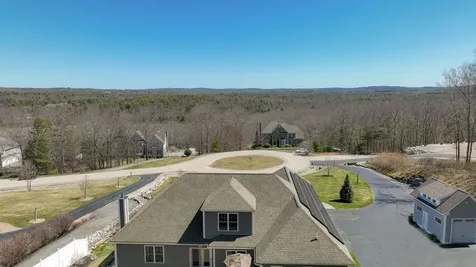 90 Cedar Crest Lane Auburn NH 03032