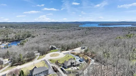 90 Cedar Crest Lane Auburn NH 03032