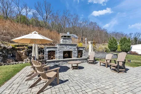 90 Cedar Crest Lane Auburn NH 03032