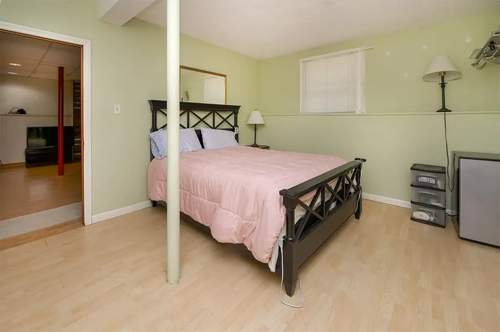 5 Phillipswood Road Sandown NH 03873