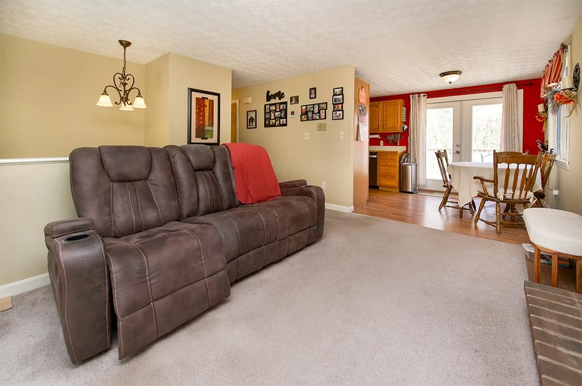 5 Phillipswood Road Sandown NH 03873