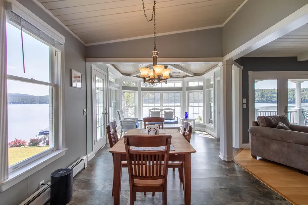 1662 Pageant Park Road Barton VT 05822