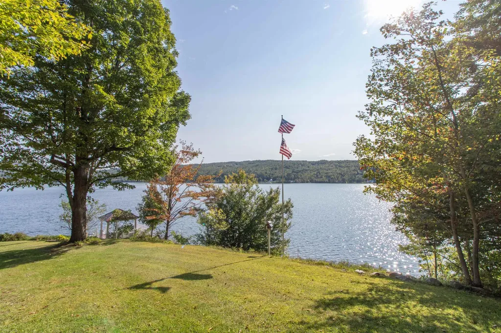 1662 Pageant Park Road Barton VT 05822