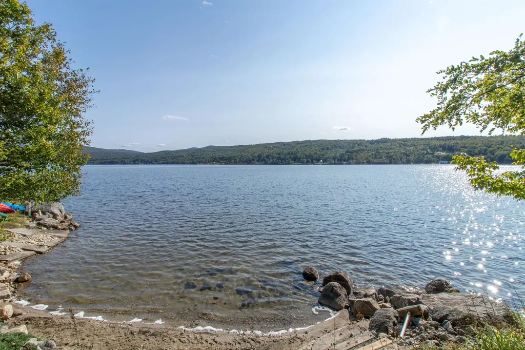 1662 Pageant Park Road Barton VT 05822