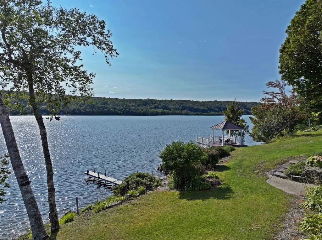 1662 Pageant Park Road Barton VT 05822