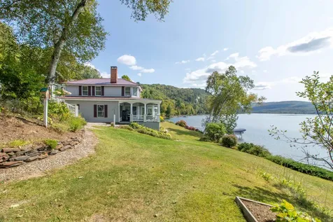 1662 Pageant Park Road Barton VT 05822