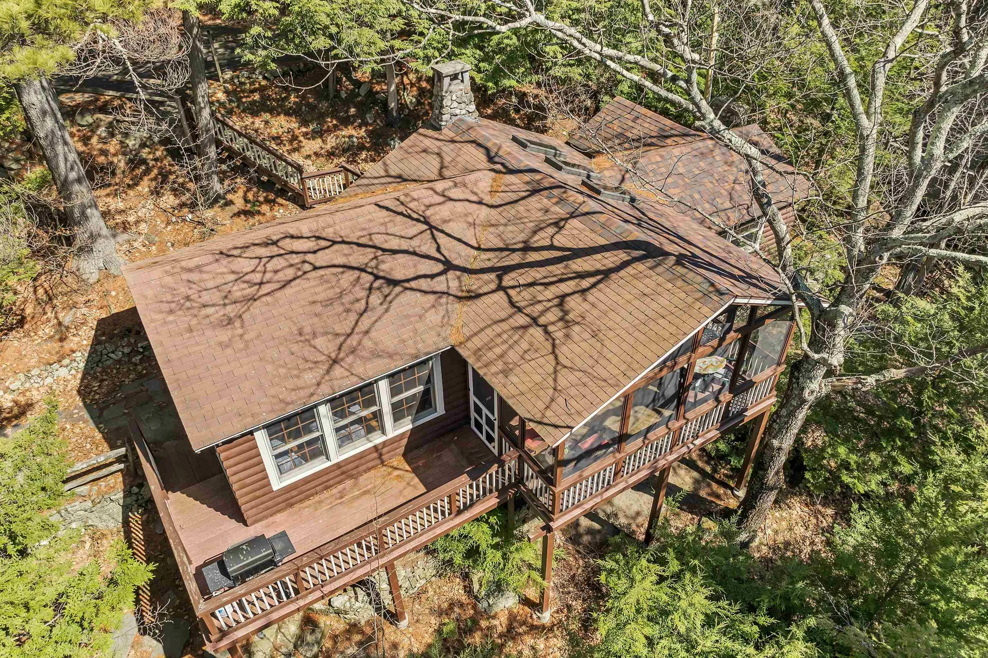 10 Treetop Lane Alton NH 03810