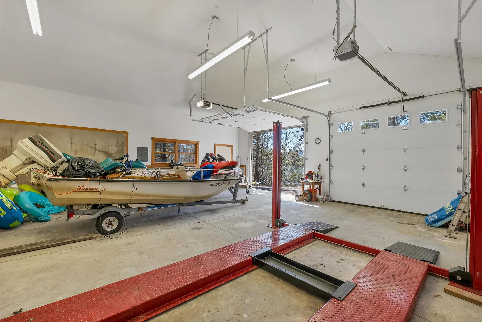 10 Treetop Lane Alton NH 03810