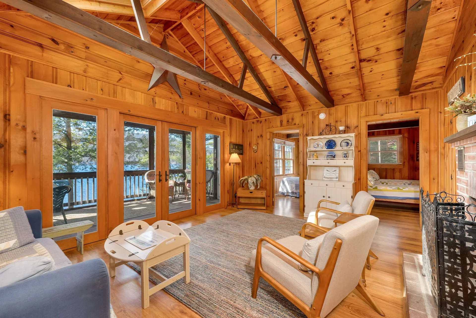 10 Treetop Lane Alton NH 03810