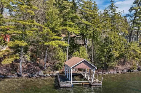 10 Treetop Lane Alton NH 03810