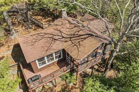 10 Treetop Lane Alton NH 03810