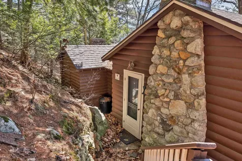 10 Treetop Lane Alton NH 03810