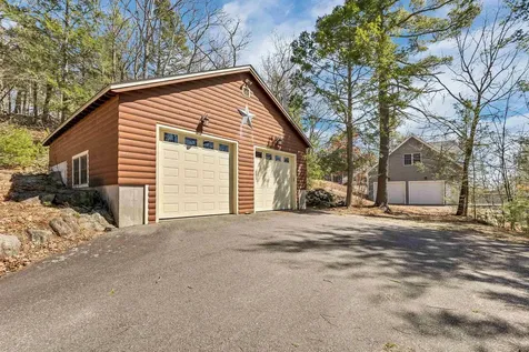 10 Treetop Lane Alton NH 03810