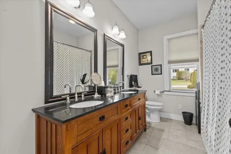 79 Webster Ridge Shelburne VT 05482