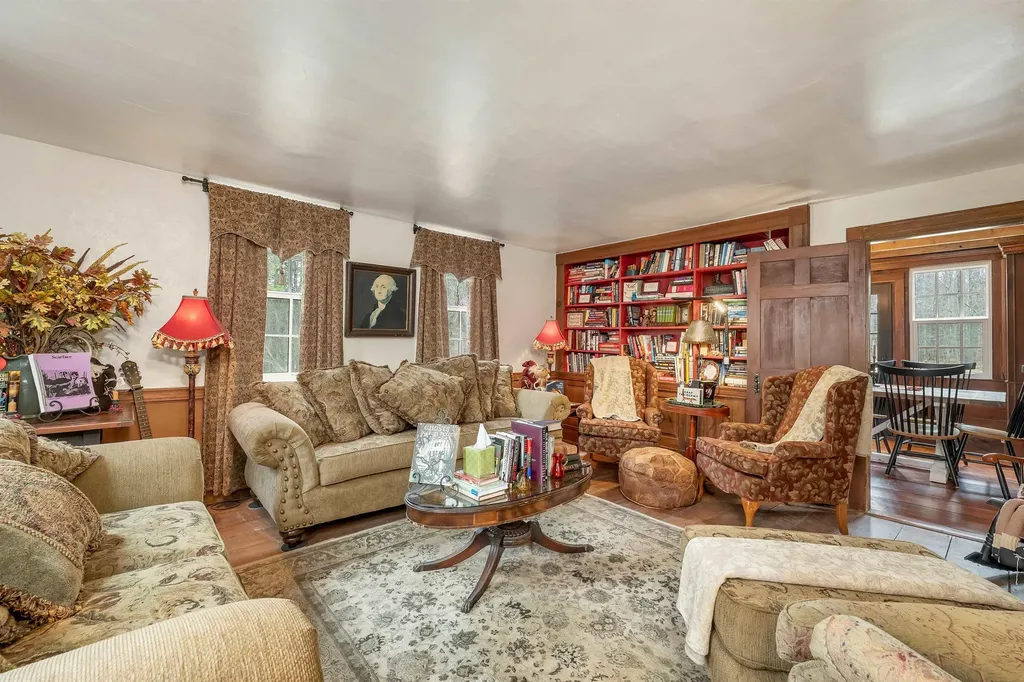 117 Hayes Road Alton NH 03809