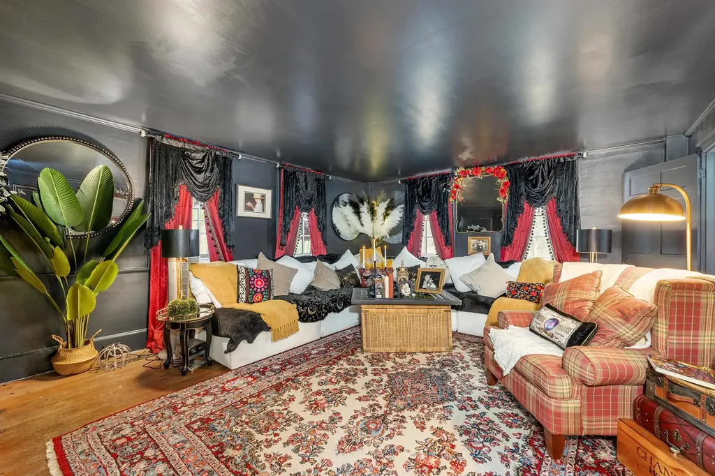 117 Hayes Road Alton NH 03809