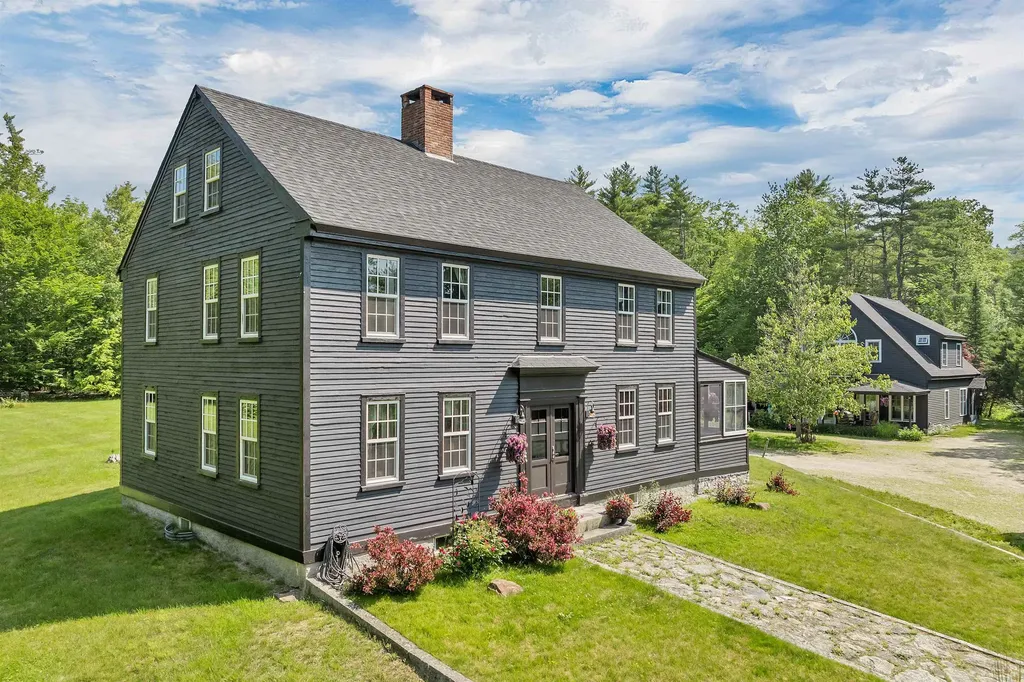 117 Hayes Road Alton NH 03809