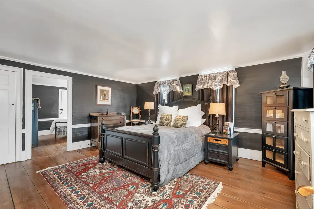 117 Hayes Road Alton NH 03809