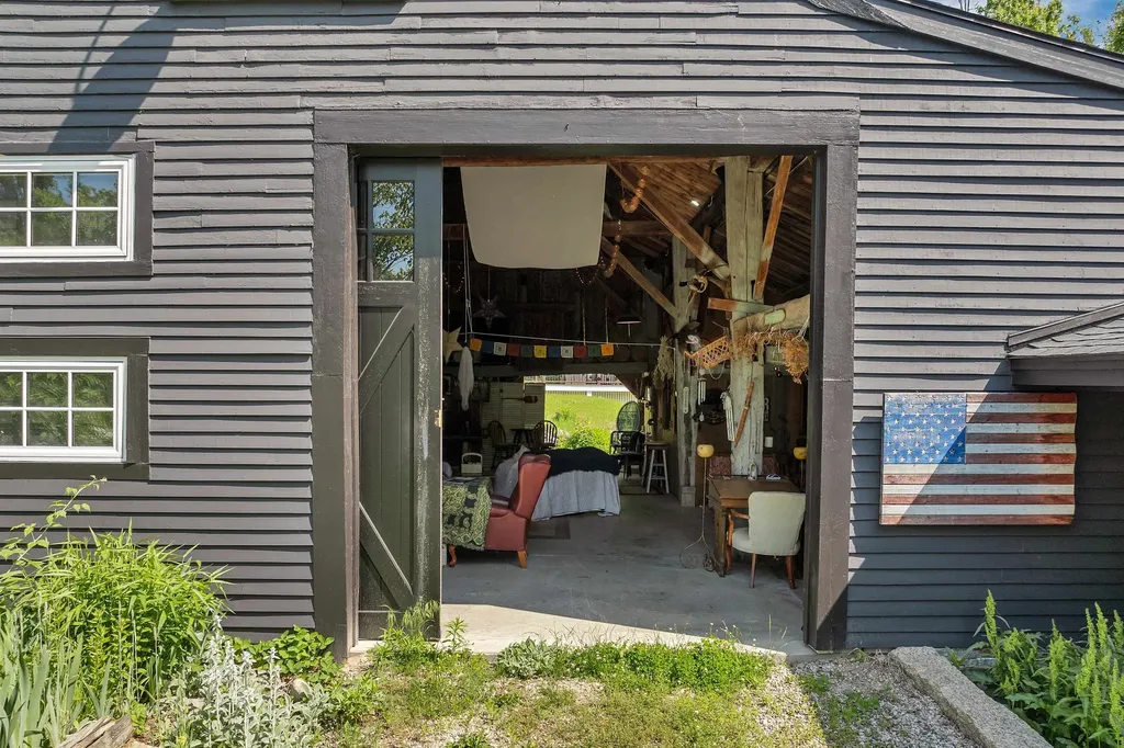 117 Hayes Road Alton NH 03809